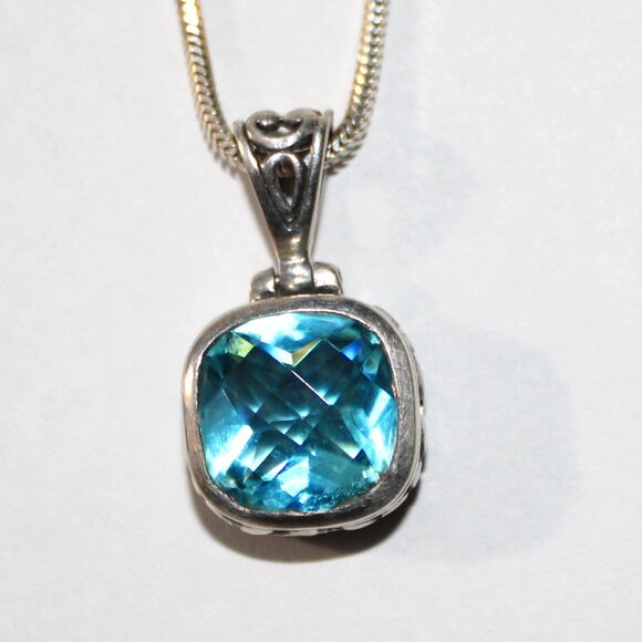 Jewelry - Sterling Silver Snake Chain Blue Glass Necklace